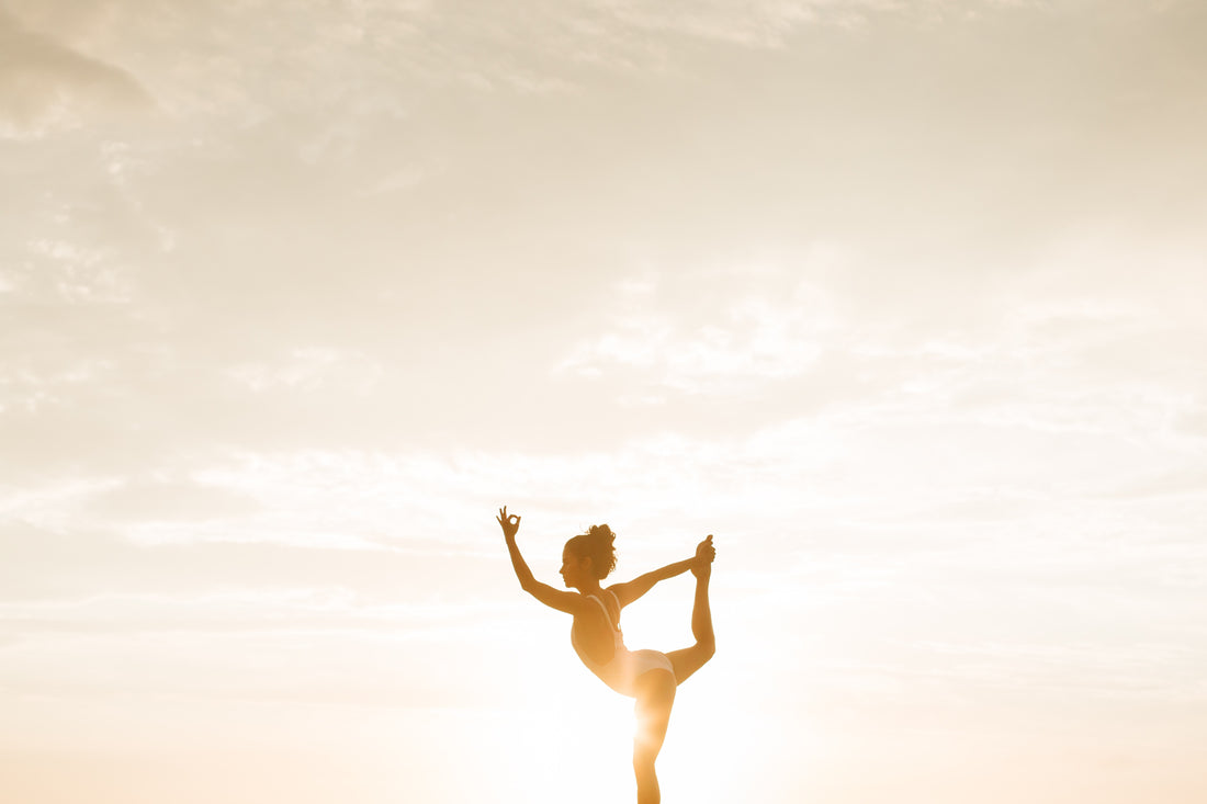 woman using essential oils to elevate her workout with better motivation and stamina